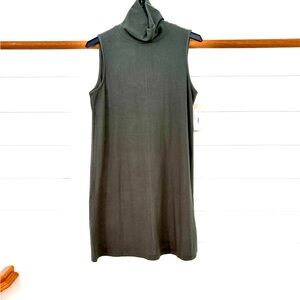 Sleeveless Turtleneck Dress - Black